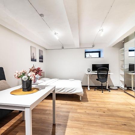Dana-Entire Apartment Very Quiet And Central 2 塔林 外观 照片