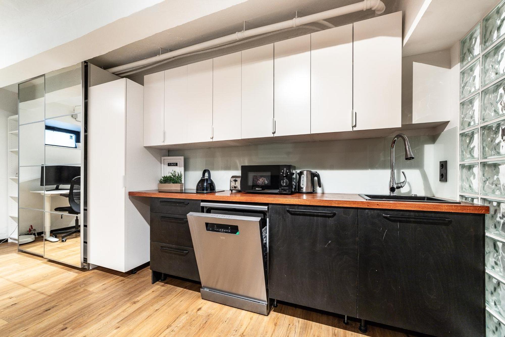 Dana-Entire Apartment Very Quiet And Central 2 塔林 外观 照片