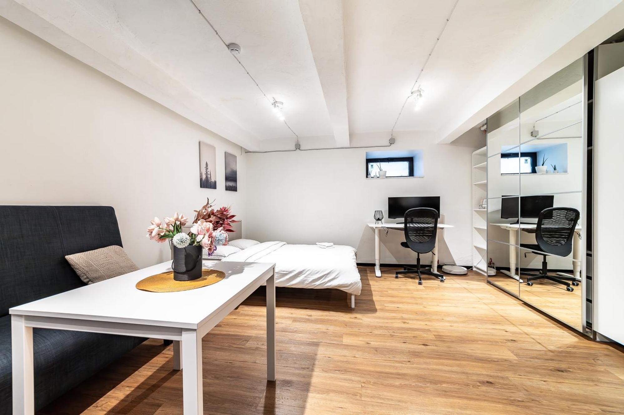 Dana-Entire Apartment Very Quiet And Central 2 塔林 外观 照片